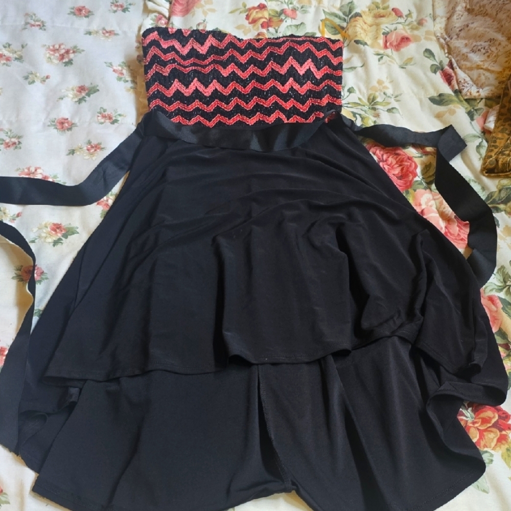 Black Strapless Dress with Red Zigzag Pattern